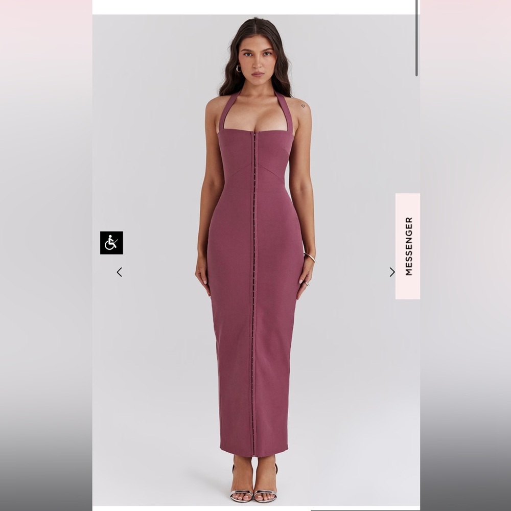 MULBERRY TWILL HALTER MAXI DRESS
House of CB